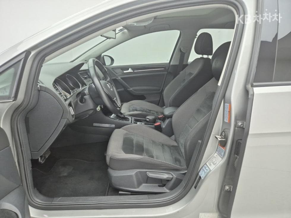 Volkswagen Golf2.0 Turbo Diesel Injection MK7 - 11