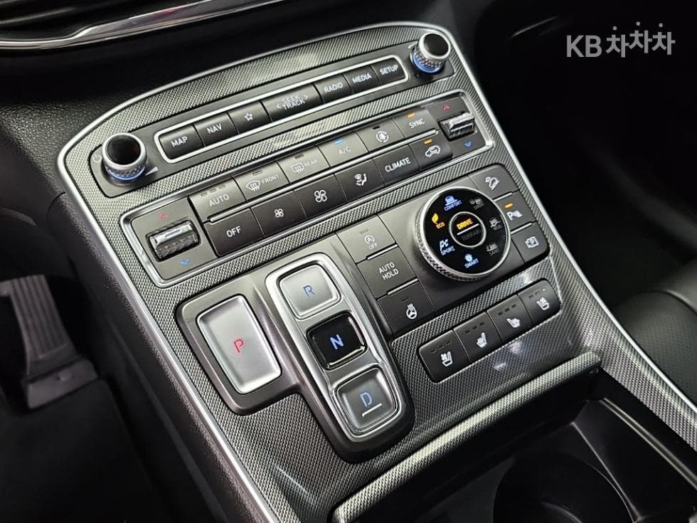 Хюндай The New (фейслифт) Санта Фе TMБензин 2.5T 4x4 Exclusive - 8