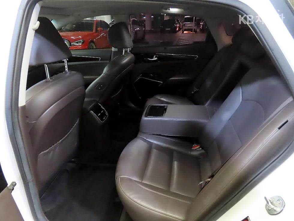 Kia All New K72.4 GDi Limited - 7