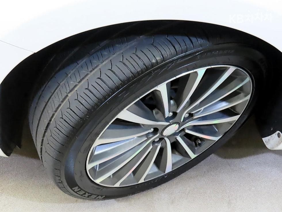 Kia All New K72.4 GDi Limited - 20