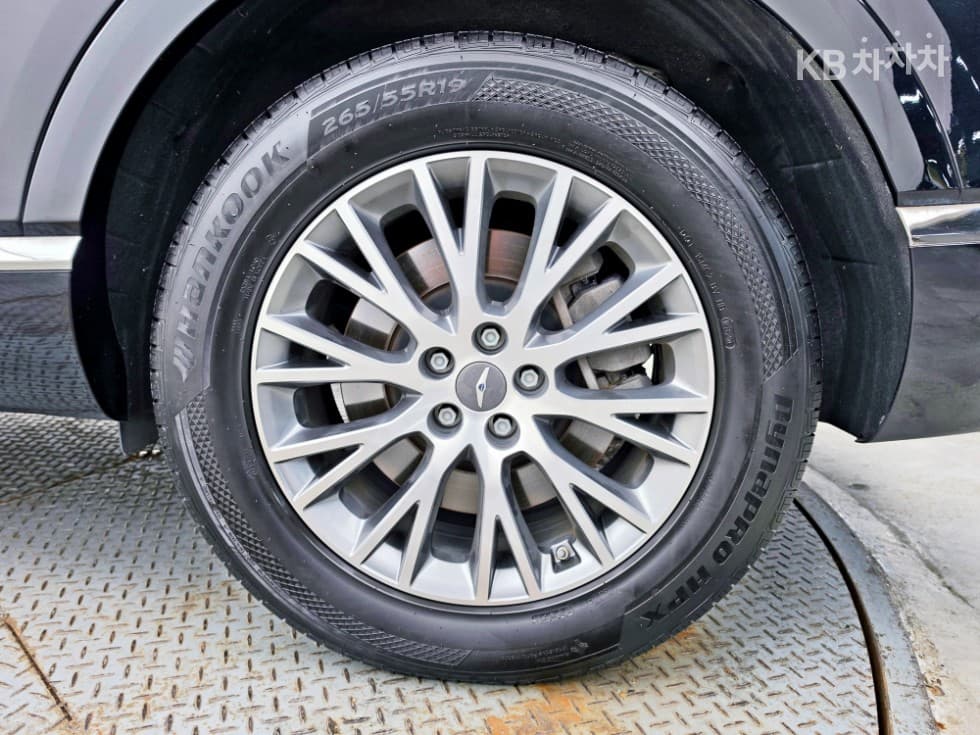 Genesis GV803.0 Diesel AWD - 28