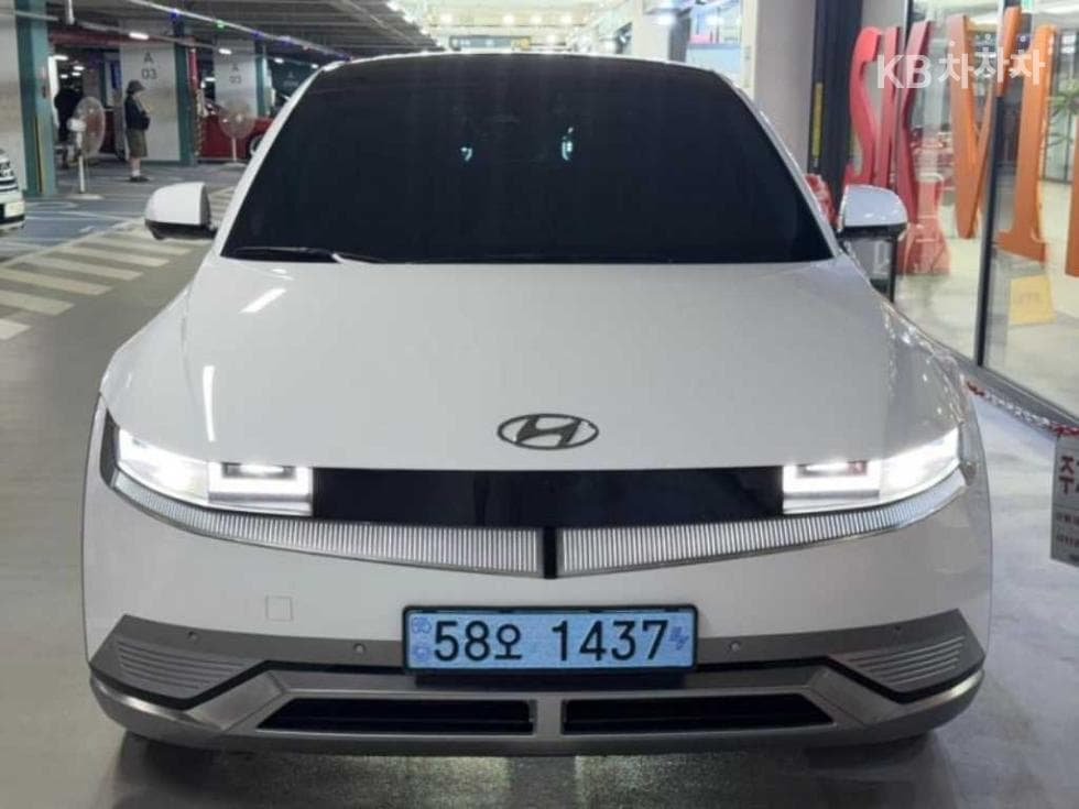 Hyundai IONIQ 5 Long Range Prestige - Image 1