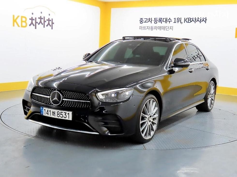 Mercedes-Benz E-Class (W213)E350 4MATIC Avantgarde - 2