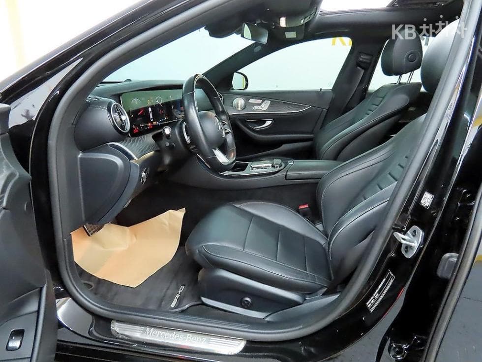 Mercedes-Benz E-Class (W213)E350 4MATIC Avantgarde - 5