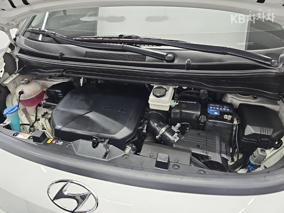 Hyundai Staria Cargo2.2 Cargo 5 Smart - 5