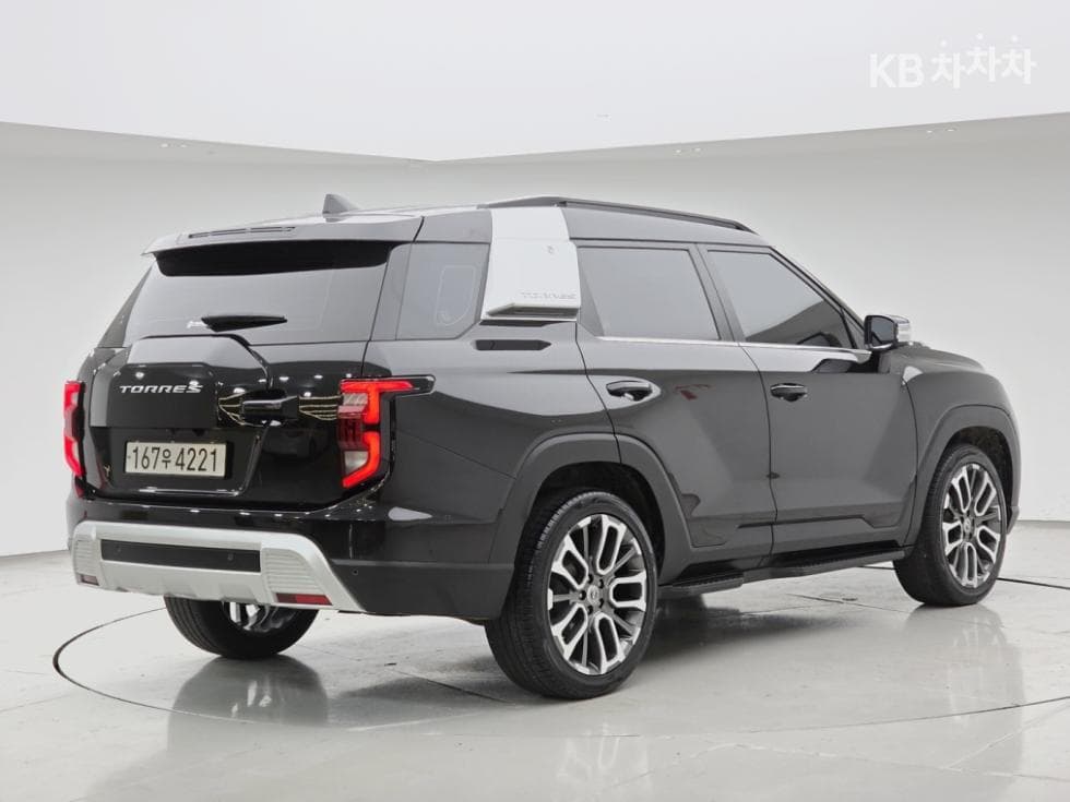 KG Mobility 토레스(J100)1.5 GDI Turbo T7 - 2