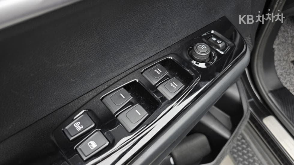 KG Mobility 토레스(J100)1.5 GDI Turbo T7 - 25