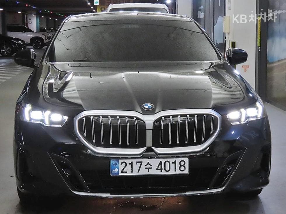 BMW New5 Series(G60)530i xDrive M Sport - 2