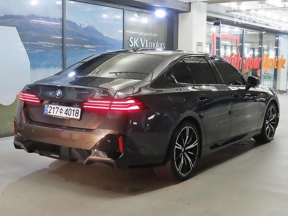 BMW New5 Series(G60)530i xDrive M Sport - 4