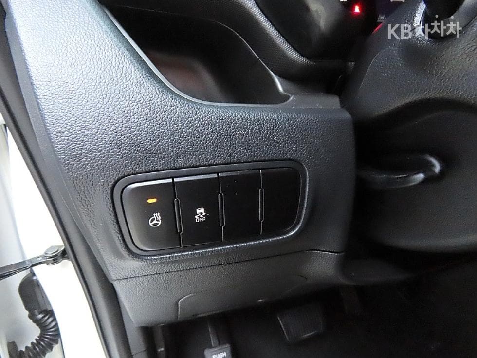 Kia The New (facelift) Kia Ray (van)1.0 Gasoline Signature - 13