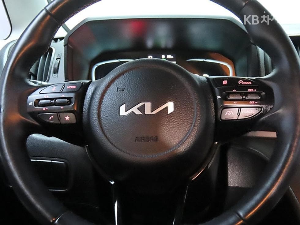 Kia The New (facelift) Kia Ray (van)1.0 Gasoline Signature - 18