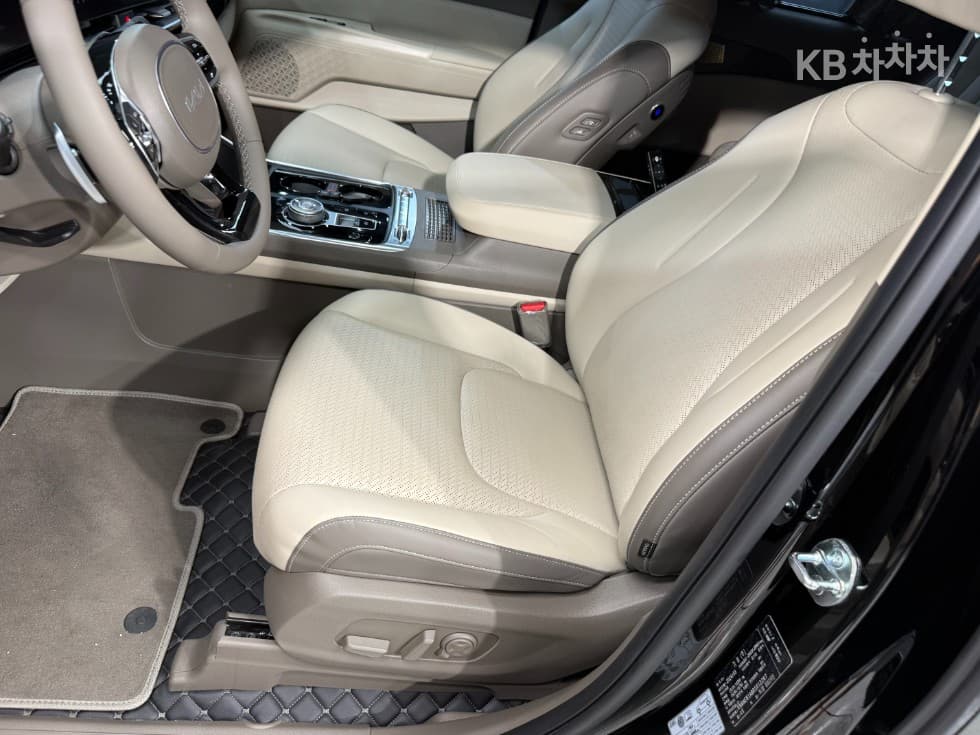 Kia The New (facelift) Carnival Hybrid 4th generationHigh Limousine (Carnival) 1.6 HEV 9-seater Signature - 10