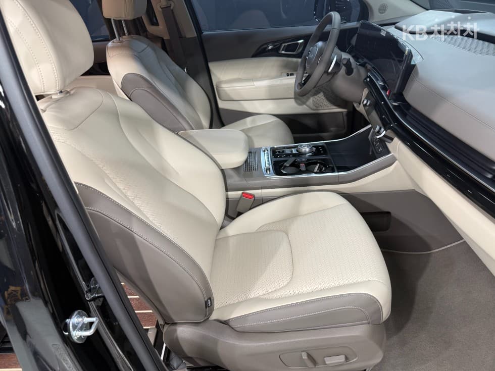 Kia The New (facelift) Carnival Hybrid 4th generationHigh Limousine (Carnival) 1.6 HEV 9-seater Signature - 14