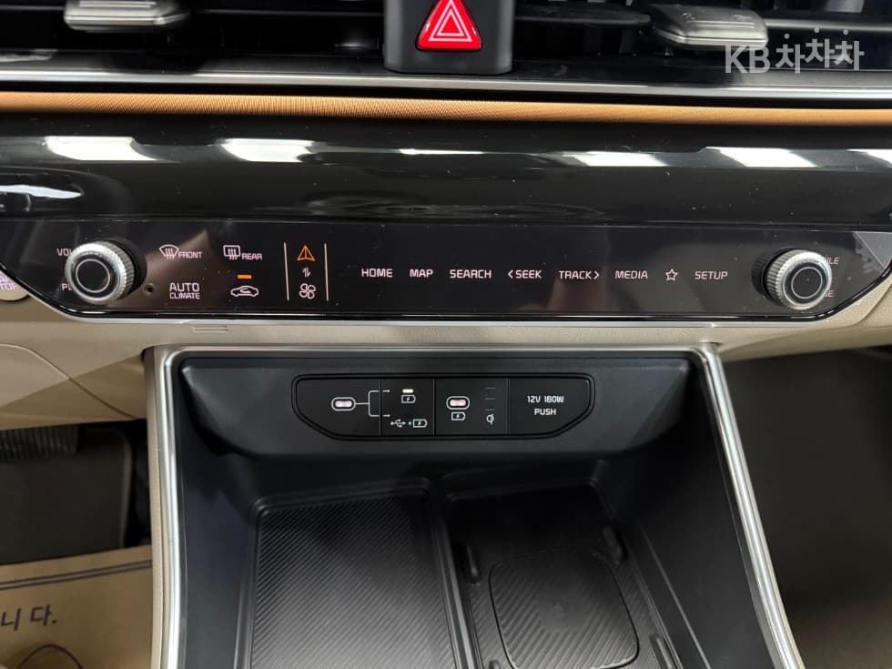 Kia The New (facelift) Carnival Hybrid 4th generationHigh Limousine (Carnival) 1.6 HEV 9-seater Signature - 19