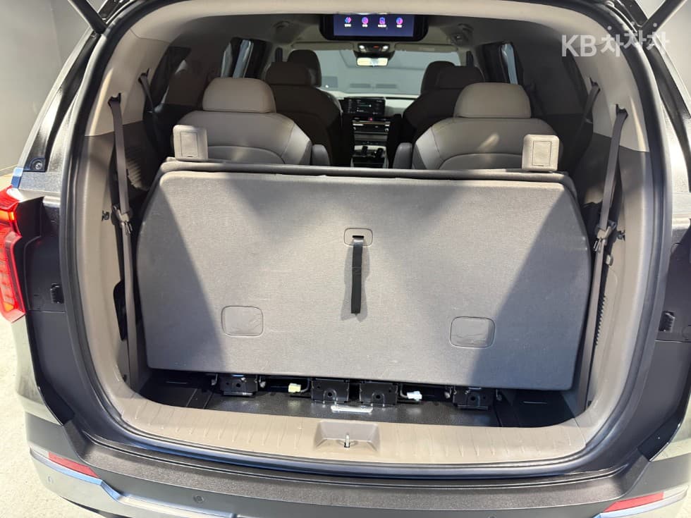 Kia The New (facelift) Carnival Hybrid 4th generationHigh Limousine (Carnival) 1.6 HEV 9-seater Signature - 26