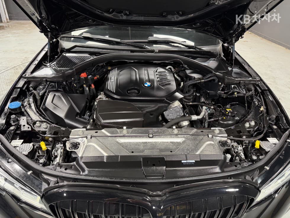 BMW 3 Series (G20)320d M Sport Package - 6