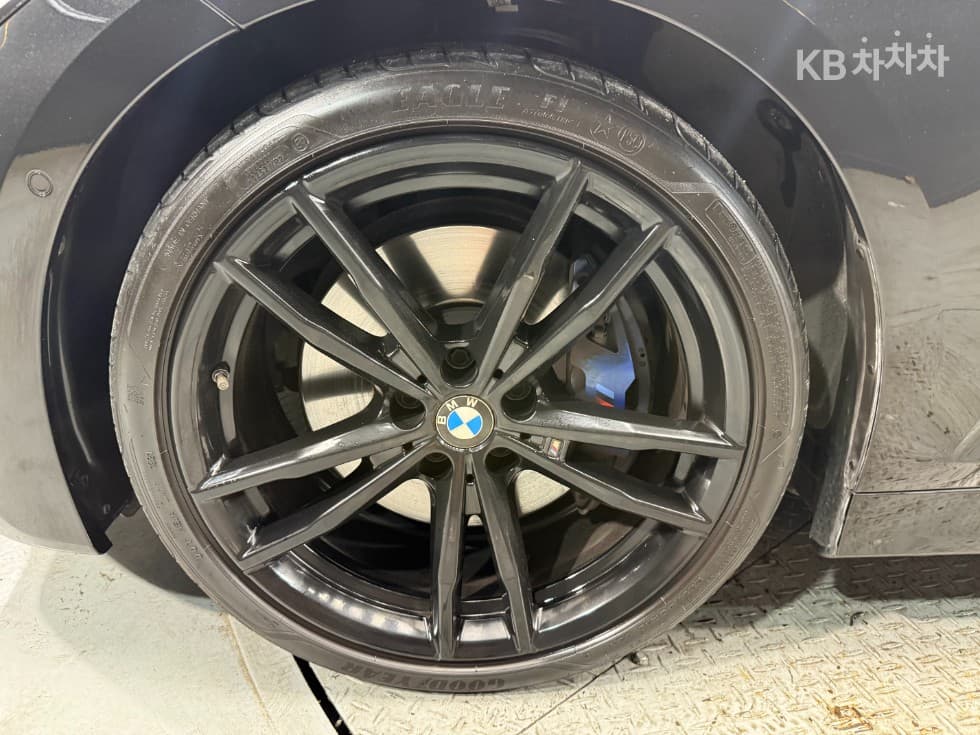BMW 3 Series (G20)320d M Sport Package - 25
