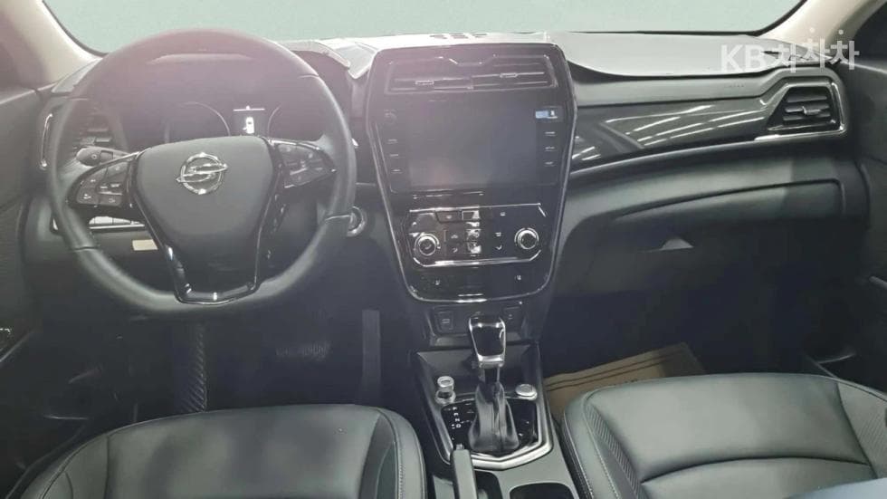 KG Mobility Very New (facelift/refresh; particularly for Tivoli) TivoliGasoline V3 2WD Standard - 7
