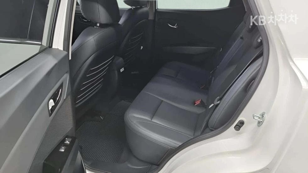 KG Mobility Very New (facelift/refresh; particularly for Tivoli) TivoliGasoline V3 2WD Standard - 11