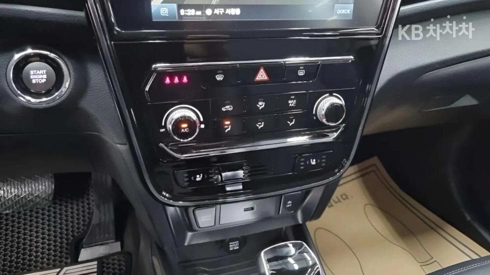KG Mobility Very New (facelift/refresh; particularly for Tivoli) TivoliGasoline V3 2WD Standard - 13