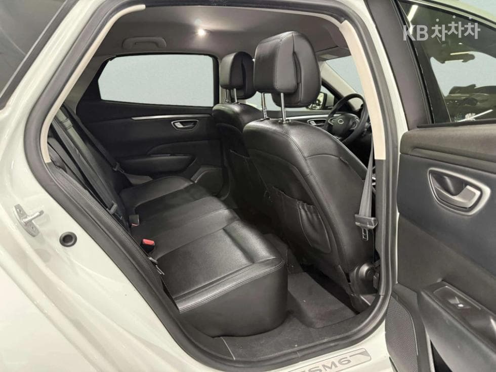 Renault Korea SM62.0 LPe Disabled-accessible SE - 15