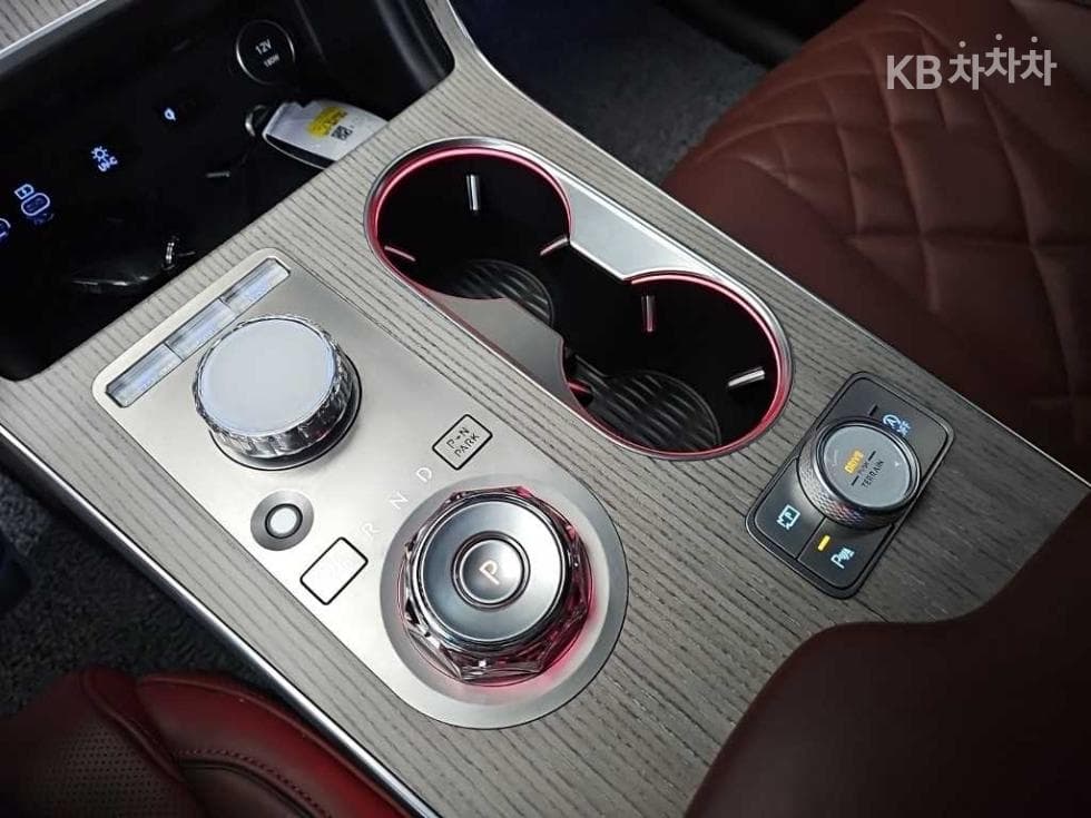 Genesis GV803.5 Turbo Gasoline AWD - 8