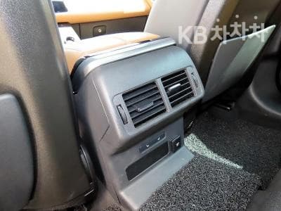 Land Rover Range Rover 벨라3.0 D300 R-Dynamic HSE - 15
