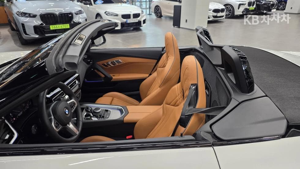BMW All New Z4sDrive 20i M Sports Package - 10