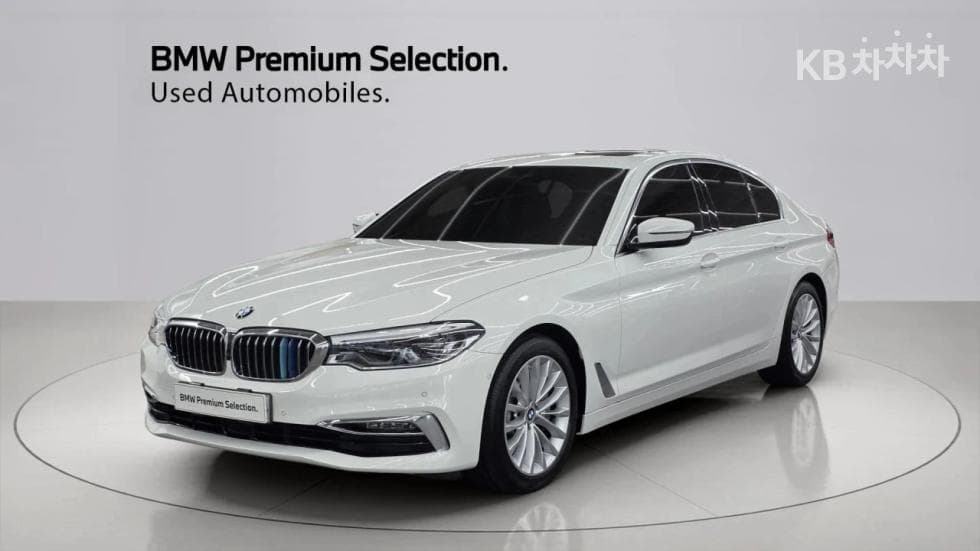 BMW 올New5 Series (G30) 530i Luxury Line Plus - Image 1