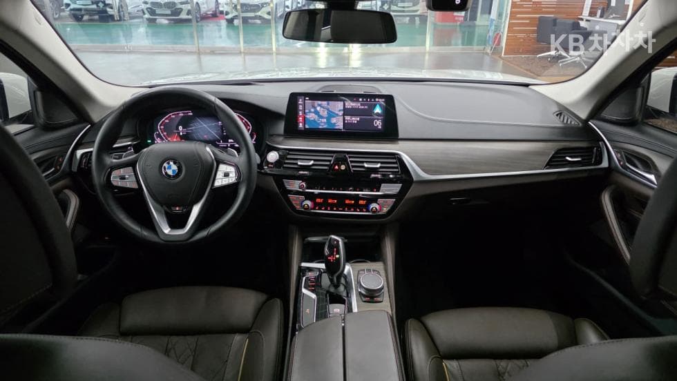 BMW 올New5 Series (G30)530i Luxury Line Plus - 7