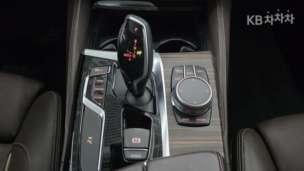 BMW 올New5 Series (G30)530i Luxury Line Plus - 9