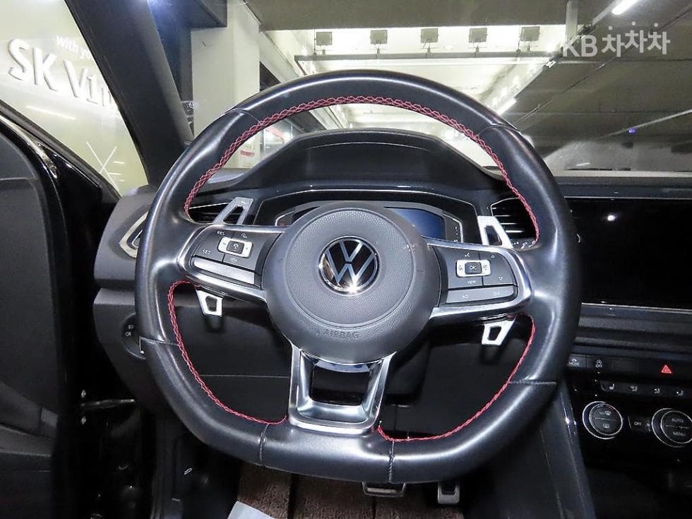 Volkswagen T-Roc2.0 Turbo Diesel Injection Premium - 8