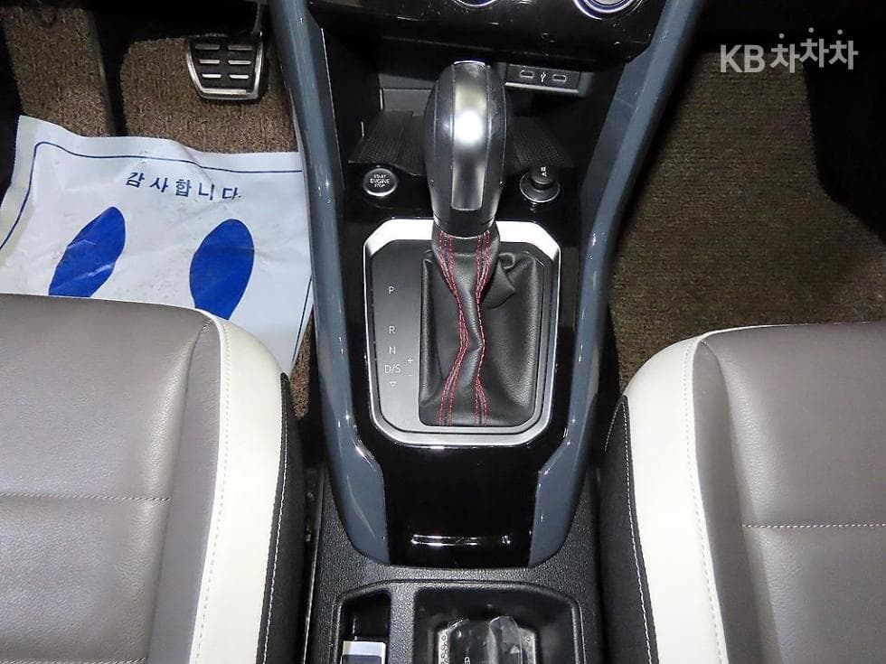 Volkswagen T-Roc2.0 Turbo Diesel Injection Premium - 12