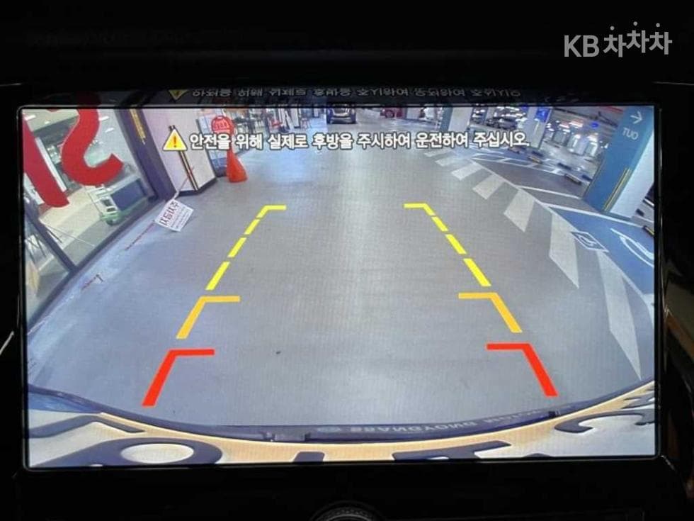 KG Mobility G4 Rexton2.2 4WD 화이트 에디션 - 16