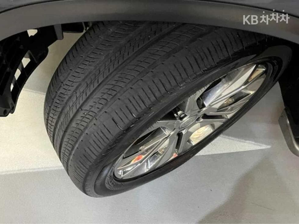 KG Mobility G4 Rexton2.2 4WD 화이트 에디션 - 18