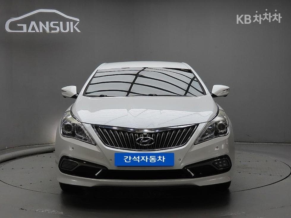 Hyundai Grandeur (Azera) Hybrid Premium - Image 1