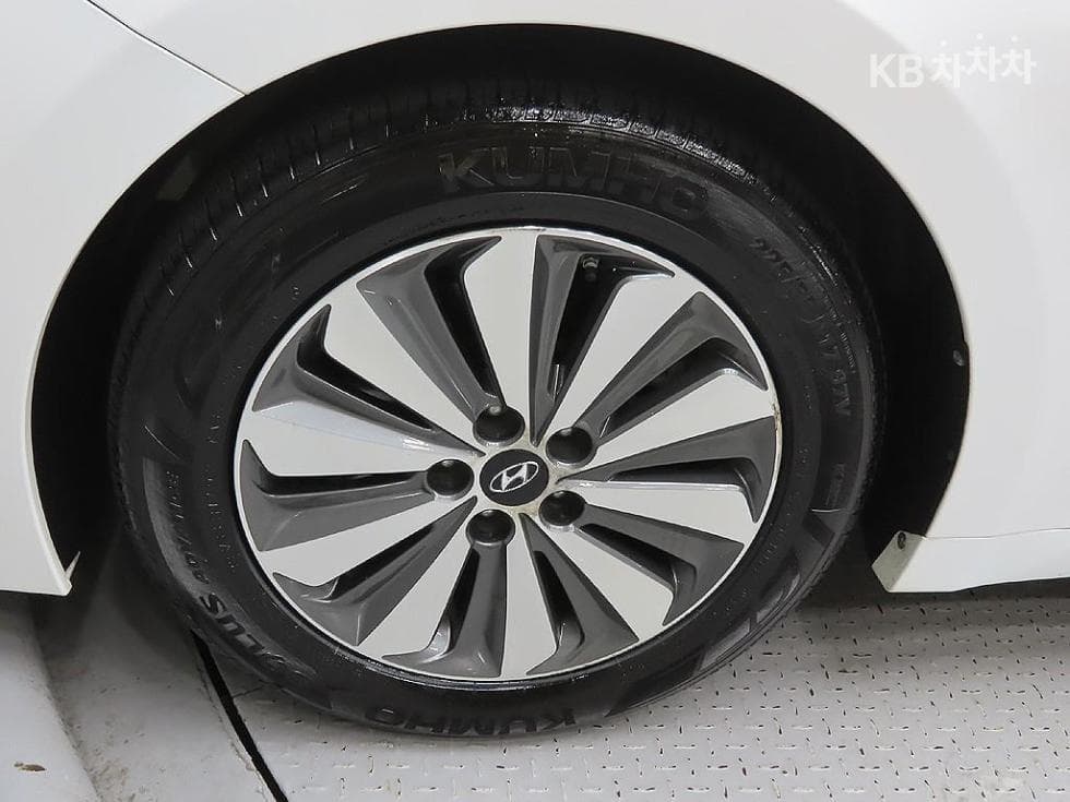 Hyundai Grandeur (Azera) HybridPremium - 5