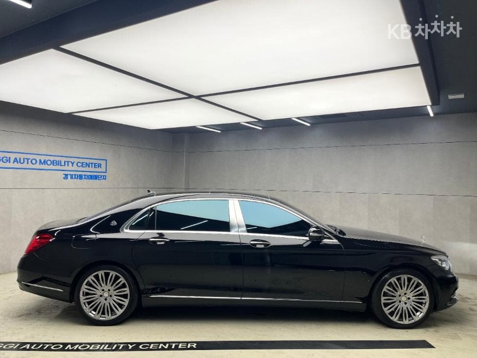 Mercedes-Benz Нов S-КласMaybach S 500 Стандартен - 2