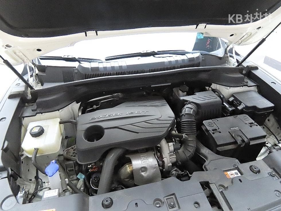 KG Mobility 토레스(J100)1.5 GDI Turbo T7 - 7