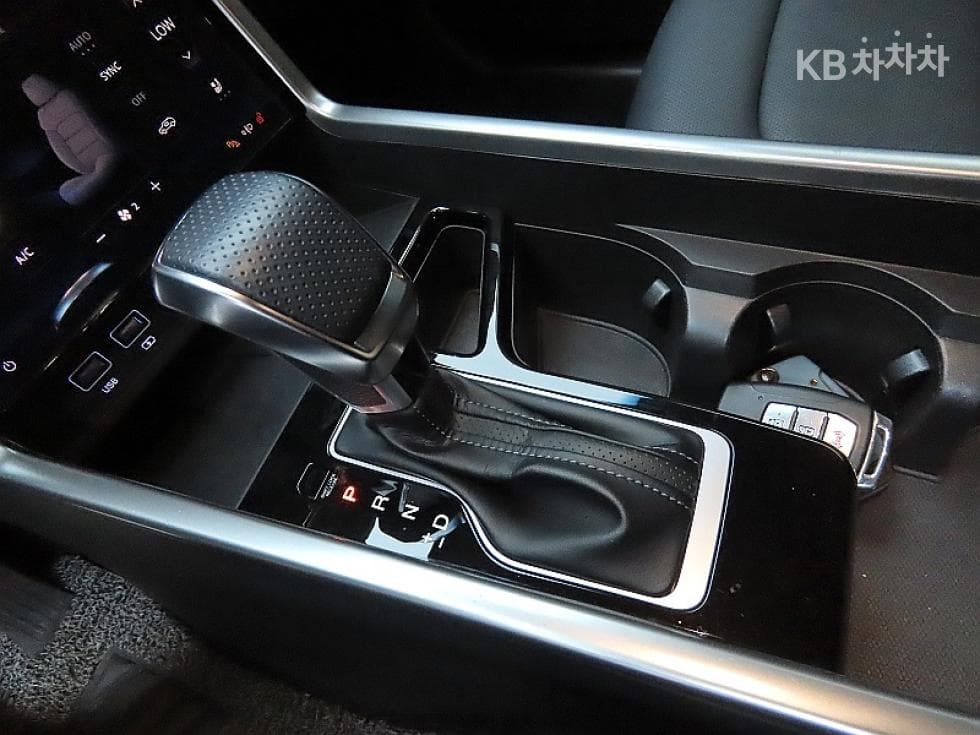 KG Mobility 토레스(J100)1.5 GDI Turbo T7 - 9
