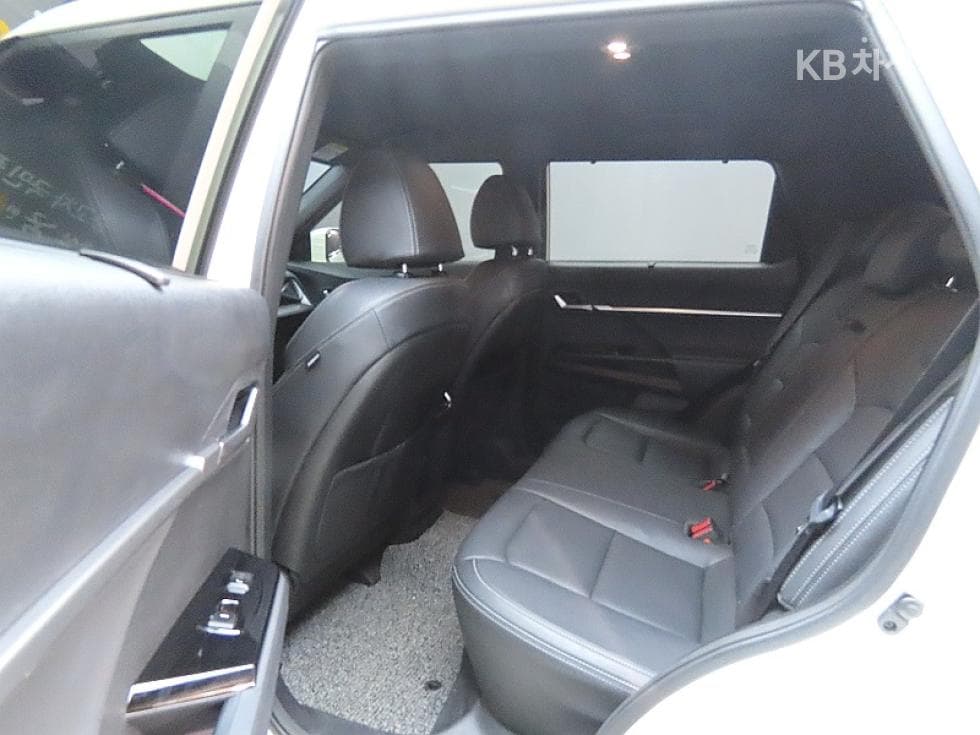 KG Mobility 토레스(J100)1.5 GDI Turbo T7 - 11