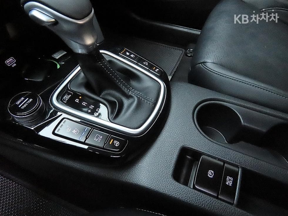 Kia Seltos1.6 Gasoline Turbo 2WD Noblesse - 9