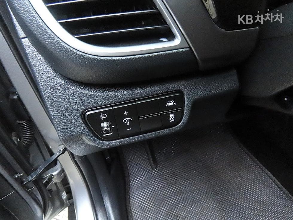 Kia Seltos1.6 Gasoline Turbo 2WD Noblesse - 12