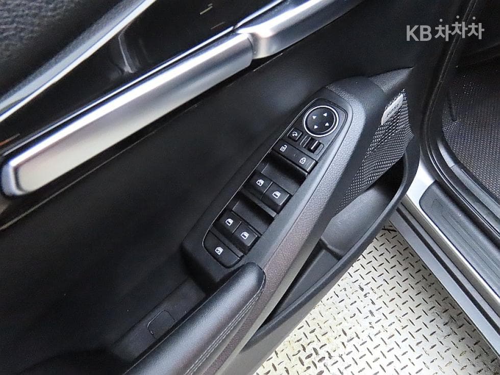 Kia Seltos1.6 Gasoline Turbo 2WD Noblesse - 13