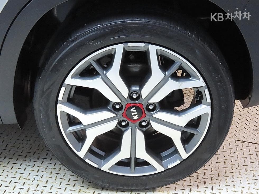 Kia Seltos1.6 Gasoline Turbo 2WD Noblesse - 20