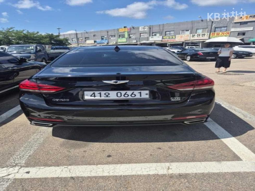 Hyundai GenesisDHG330 Premium AWD - 3