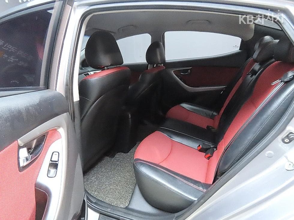 Hyundai Avante (Elantra)MDM16 GDi TOP - 11