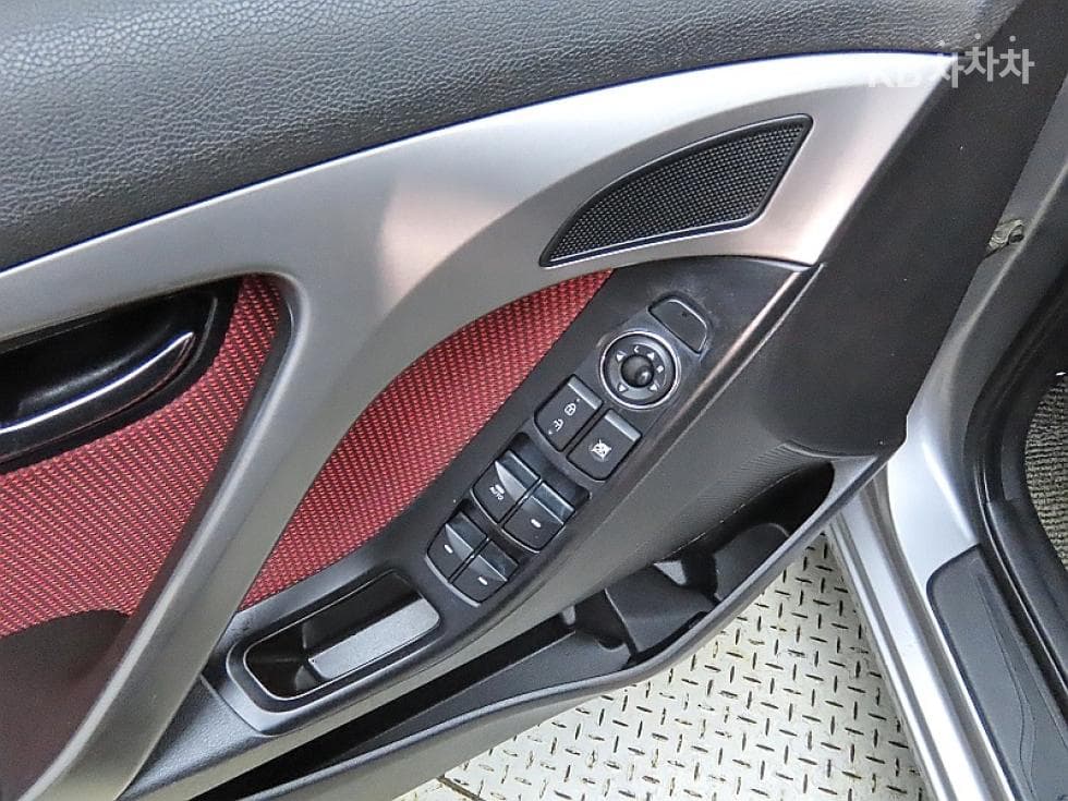 Hyundai Avante (Elantra)MDM16 GDi TOP - 13
