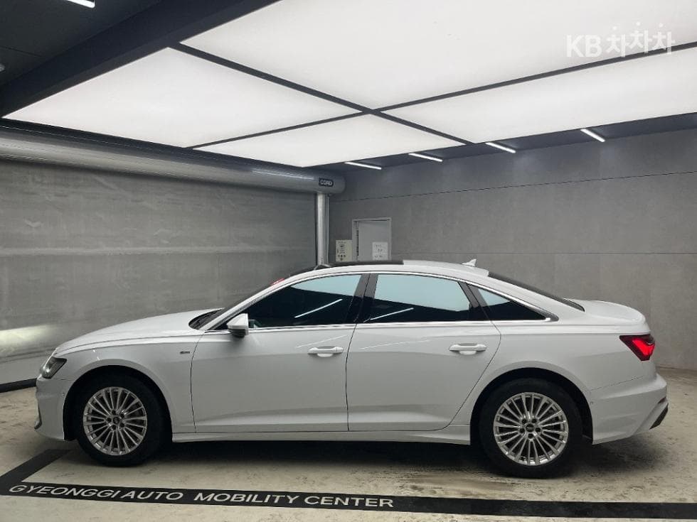 Ауди A6(C8)45 TFSI Premium - 4
