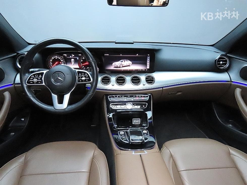 Mercedes-Benz New E-ClassE300 Avantgarde W212 - 6